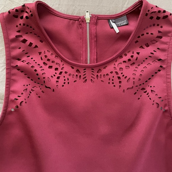 Sparkle + Fade Zipper Back Crop Top - Picture 3 of 6